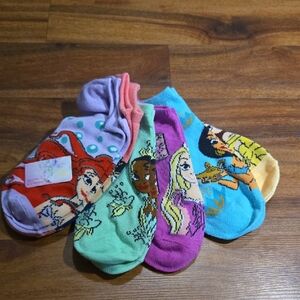 Disney Princess girls 6 Pack no show socks make an adorable fashion Nwt